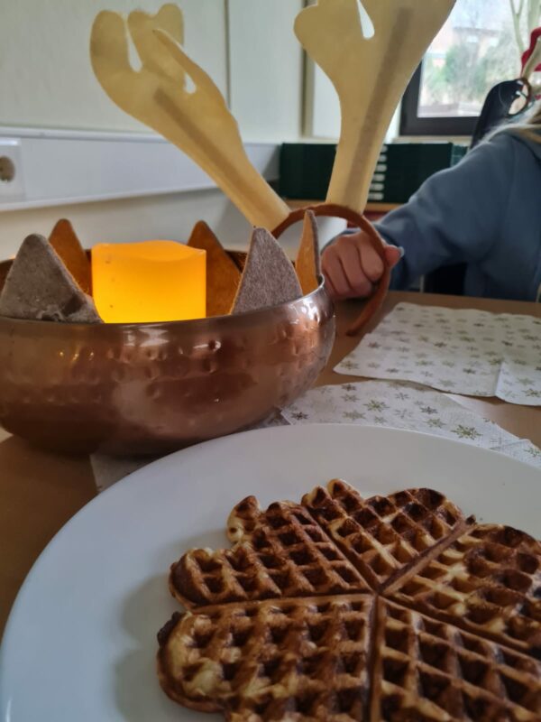 Weihnachtlicher Waffelbacktag Der Grund Und Hauptschule Gro Ilsede